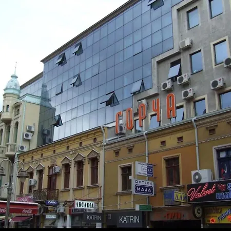 Red Diamond Apartment