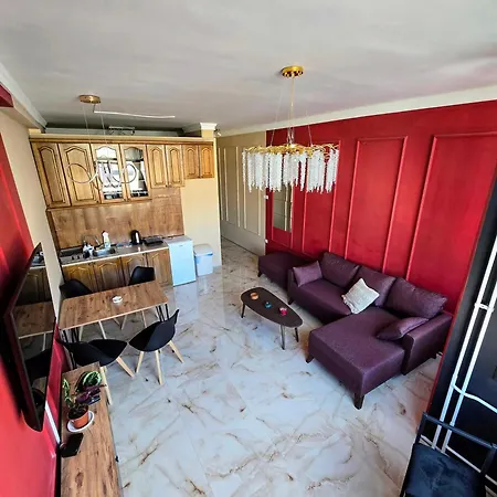 Red Diamond Apartment